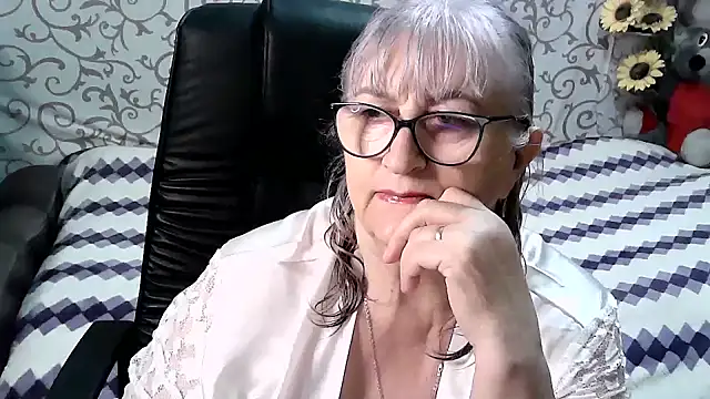 Snapshot of LolkaAlyss chatting on March 16, 2025, 9:05 pm LolkaAlyss online show from March 16, 2025, 9:05 pm