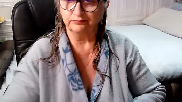 LolkaAlyss online show from April 2, 2026, 7:53 pm