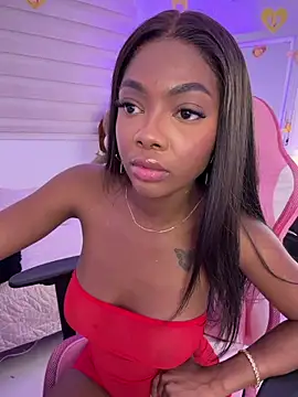 Snapshot of Vane_Rossee chatting on May 3, 2026, 10:02 pm Vane Rossee online show from May 3, 2026, 10:02 pm