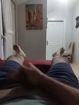 Snapshot of Aykut1990 chatting on October 27, 2025, 6:42 pm Aykut1990 online show from October 27, 2025, 6:42 pm