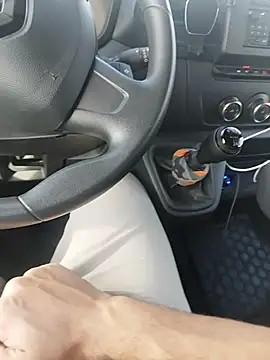 Snapshot of Aykut1990 chatting on November 18, 2025, 11:13 am Aykut1990 online show from November 18, 2025, 11:13 am