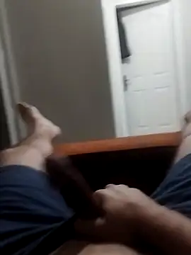 Snapshot of Aykut1990 chatting on October 16, 2025, 5:54 pm Aykut1990 online show from October 16, 2025, 5:54 pm