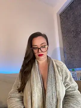 Snapshot of FemDom_RubyKnightXXO chatting on February 14, 2025, 9:21 pm FemDom RubyKnightXXO online show from February 14, 2025, 9:21 pm