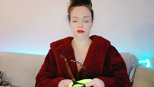 Snapshot of FemDom_RubyKnightXXO chatting on March 19, 2025, 12:04 am FemDom RubyKnightXXO online show from March 19, 2025, 12:04 am