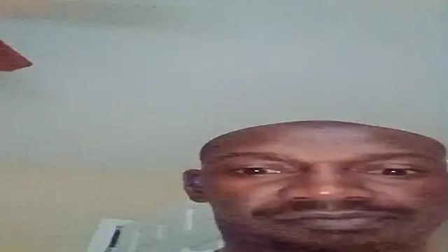 Snapshot of RinsingWood84 chatting on November 6, 2025, 12:20 pm RinsingWood84 online show from November 6, 2025, 12:20 pm