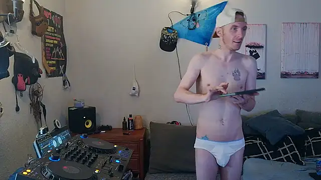 pyrowuff online show from July 17, 2026, 11:46 pm