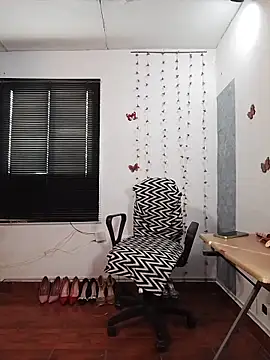 sharom smith1 online show from April 9, 2026, 8:37 pm