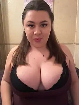 Snapshot of Sara_Slow chatting on December 9, 2024, 8:23 pm Sara Slow online show from December 9, 2024, 8:23 pm