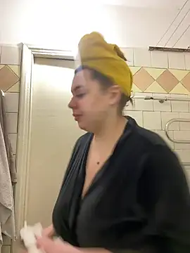 Snapshot of Sara_Slow chatting on December 14, 2024, 6:41 pm Sara Slow online show from December 14, 2024, 6:41 pm