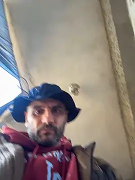 Georgi51906788 online show from December 17, 2025, 1:05 pm