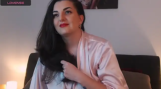 Snapshot of itsyourlady chatting on December 29, 2024, 11:29 am itsyourlady online show from December 29, 2024, 11:29 am