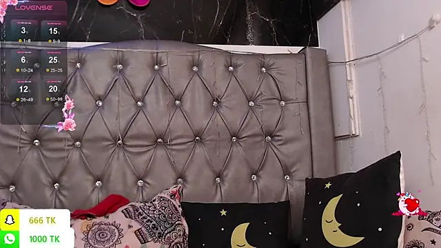 LAILAGUMMY online show from April 7, 2026, 2:08 pm