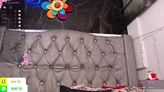 LAILAGUMMY online show from May 22, 2026, 2:37 pm