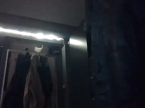 Snapshot of Slutviki69 chatting on October 27, 2025, 10:44 pm Slutviki69 online show from October 27, 2025, 10:44 pm