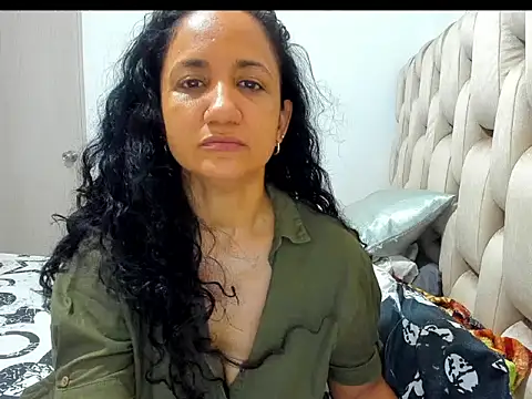 Snapshot of alaskmiller1 chatting on October 6, 2025, 12:12 am alaskmiller1 online show from October 6, 2025, 12:12 am