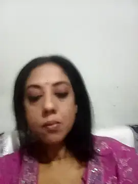 Snapshot of Mahi4luv chatting on May 3, 2026, 11:19 pm Mahi4luv online show from May 3, 2026, 11:19 pm
