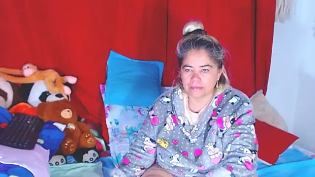 estrellita fugaz16x online show from October 25, 2025, 11:31 am