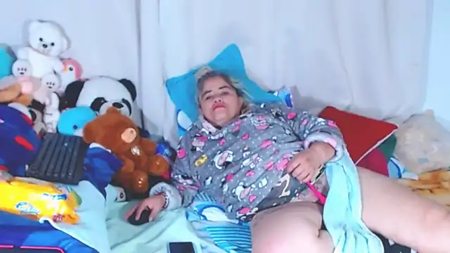 estrellita fugaz16x online show from September 23, 2025, 3:57 am