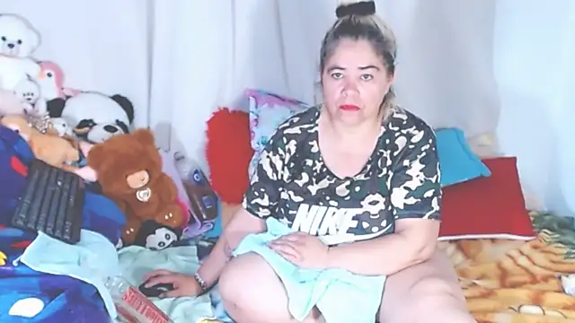 estrellita fugaz16x online show from September 14, 2025, 4:24 am