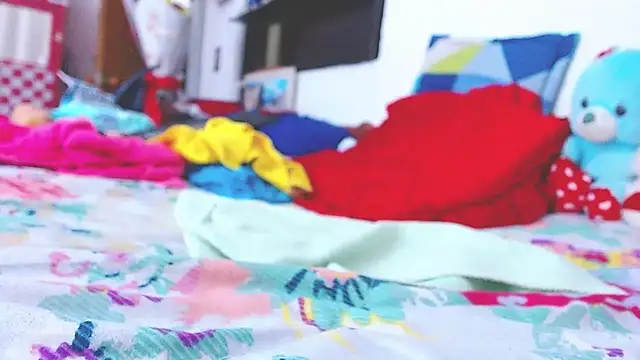 estrellita fugaz16x online show from March 11, 2025, 6:08 am