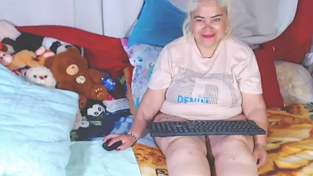 estrellita fugaz16x online show from November 25, 2025, 9:59 pm