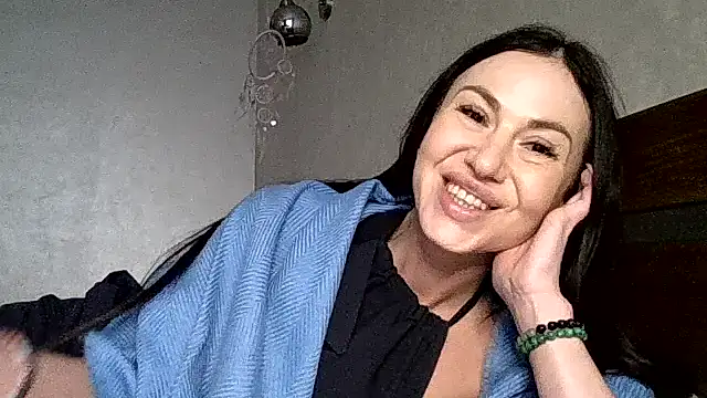 Snapshot of JulianaGold1 chatting on February 19, 2026, 2:58 pm JulianaGold1 online show from February 19, 2026, 2:58 pm