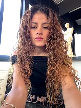 alana15 online show from October 6, 2025, 7:58 pm