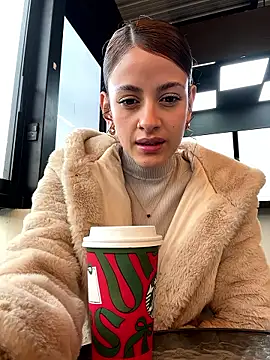 Snapshot of alana15 chatting on January 9, 2026, 9:11 pm alana15 online show from January 9, 2026, 9:11 pm