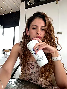 alana15 online show from September 28, 2025, 5:20 pm