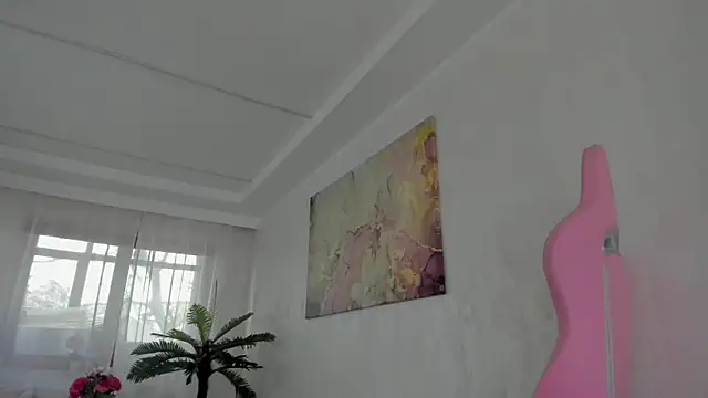 TiffanyHouston  online show from December 5, 2025, 7:07 am