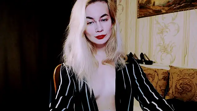 xxxcharismaaa online show from November 10, 2025, 6:57 pm