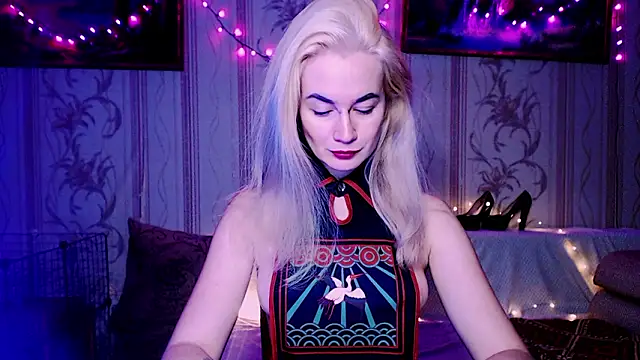 Snapshot of xxxcharismaaa chatting on February 3, 2026, 7:30 pm xxxcharismaaa online show from February 3, 2026, 7:30 pm