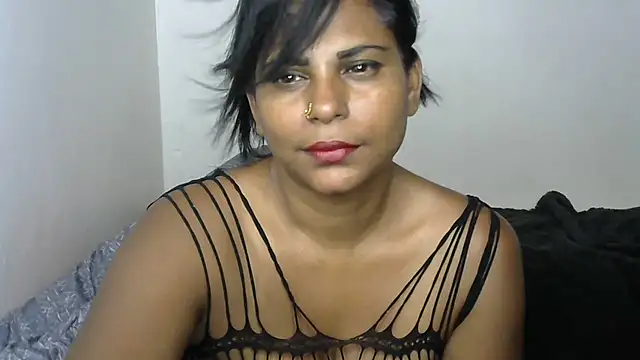 Snapshot of sunshinelady_ chatting on March 22, 2025, 6:03 pm sunshinelady online show from March 22, 2025, 6:03 pm