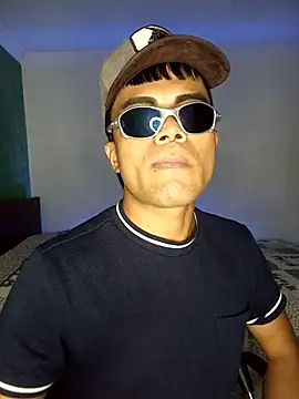 pinedasex777 online show from September 15, 2025, 10:43 pm