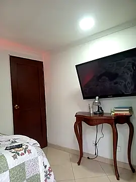 pinedasex777 online show from September 18, 2025, 2:31 pm