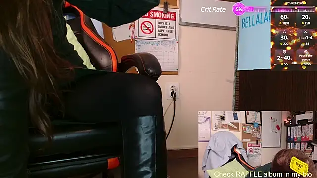 Snapshot of LanaSix chatting on February 5, 2025, 5:20 pm LanaSix online show from February 5, 2025, 5:20 pm