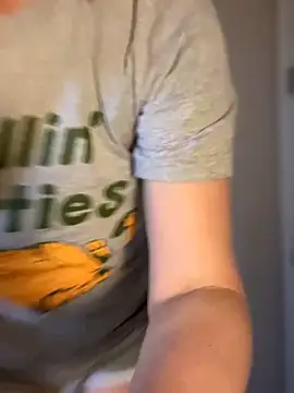 Snapshot of MaiseKnox chatting on February 28, 2026, 9:47 pm MaiseKnox online show from February 28, 2026, 9:47 pm