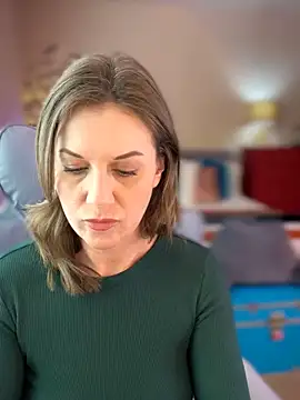 MaiseKnox online show from April 9, 2026, 6:25 pm