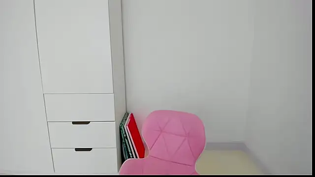 Snapshot of MiaStripDance chatting on March 10, 2025, 11:34 am MiaStripDance online show from March 10, 2025, 11:34 am