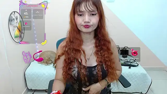 Snapshot of miss_tinnymafe chatting on September 27, 2025, 4:07 am miss tinnymafe online show from September 27, 2025, 4:07 am