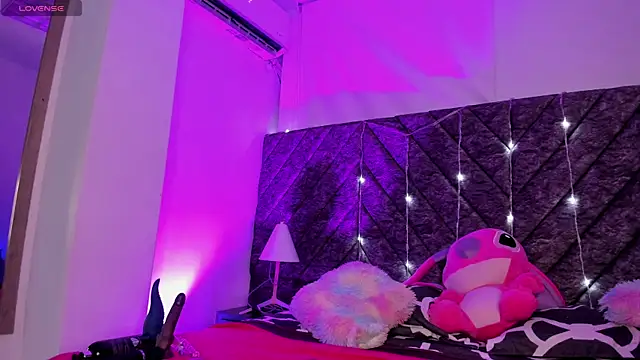 Vivi prinncess online show from February 4, 2025, 2:17 am