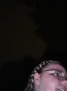 Fiona0705 online show from September 27, 2025, 9:21 pm