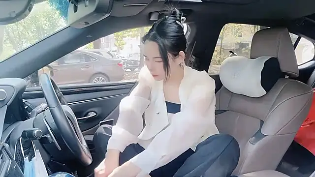 orla2021 online show from January 4, 2025, 4:01 am