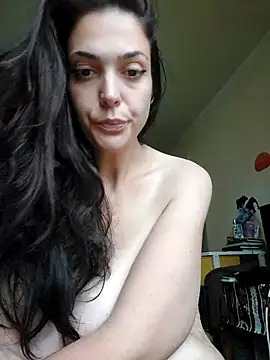 Snapshot of JoLeNe27 chatting on March 16, 2025, 12:00 pm JoLeNe27 online show from March 16, 2025, 12:00 pm