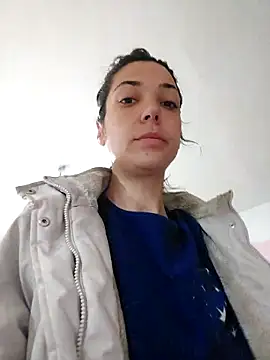 JoLeNe27 online show from April 11, 2026, 5:48 am