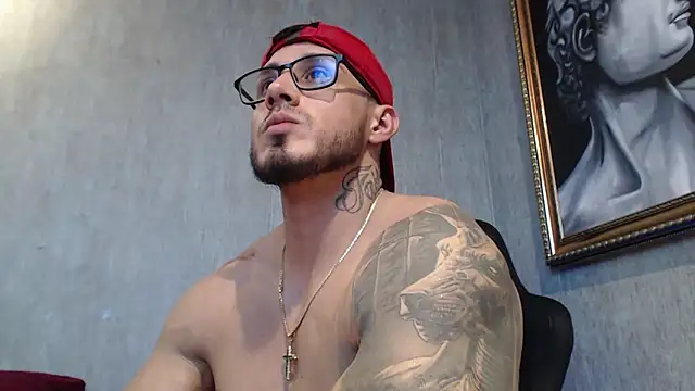 Snapshot of eros-steel chatting on January 8, 2025, 1:32 am eros-steel online show from January 8, 2025, 1:32 am