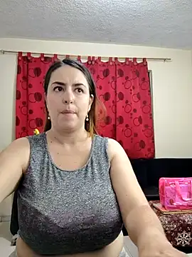 Snapshot of rosahills chatting on March 6, 2025, 4:52 am rosahills online show from March 6, 2025, 4:52 am