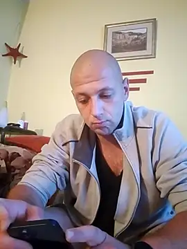 Snapshot of Flakka95 chatting on October 13, 2025, 2:02 am Flakka95 online show from October 13, 2025, 2:02 am