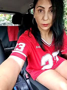 Snapshot of charrlote_love chatting on September 12, 2025, 11:32 am charrlote love online show from September 12, 2025, 11:32 am