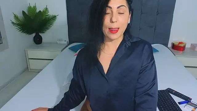 charrlote love online show from January 8, 2026, 3:29 pm